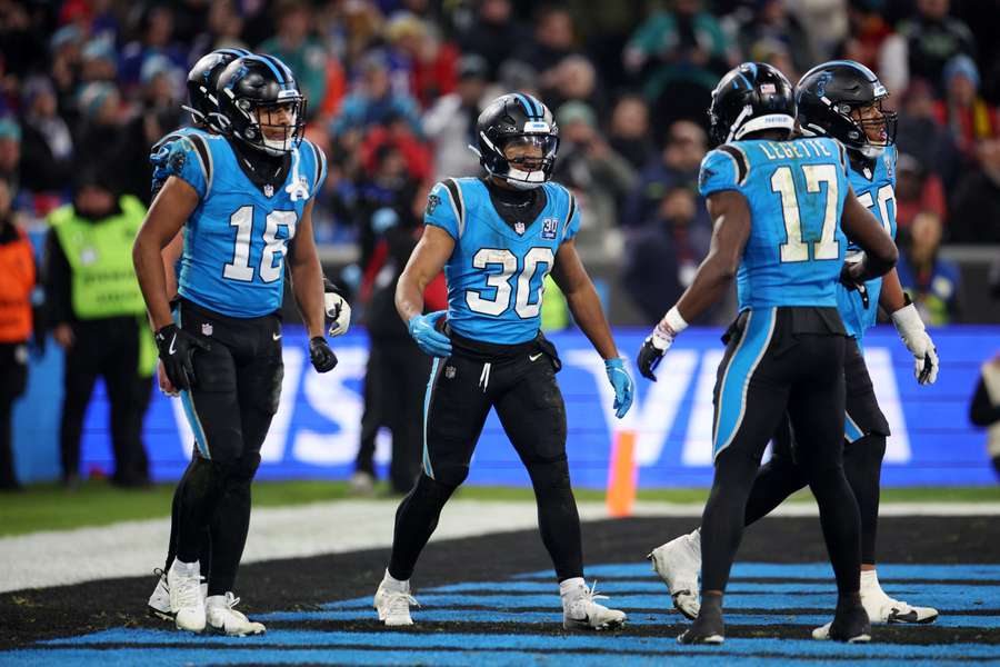 Die Carolina Panthers gewinnen dank ihres startken Runninbacks Chubba Hubbard.