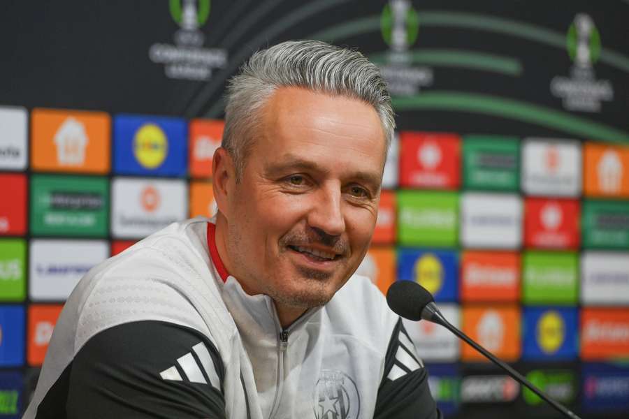 Trenér Olomouce Janotka chce proti Lausanne uhrát nadějný výsledek pro odvetu. Trenér Olomouce Janotka chce proti Lausanne uhrát nadějný výsledek pro odvetu.