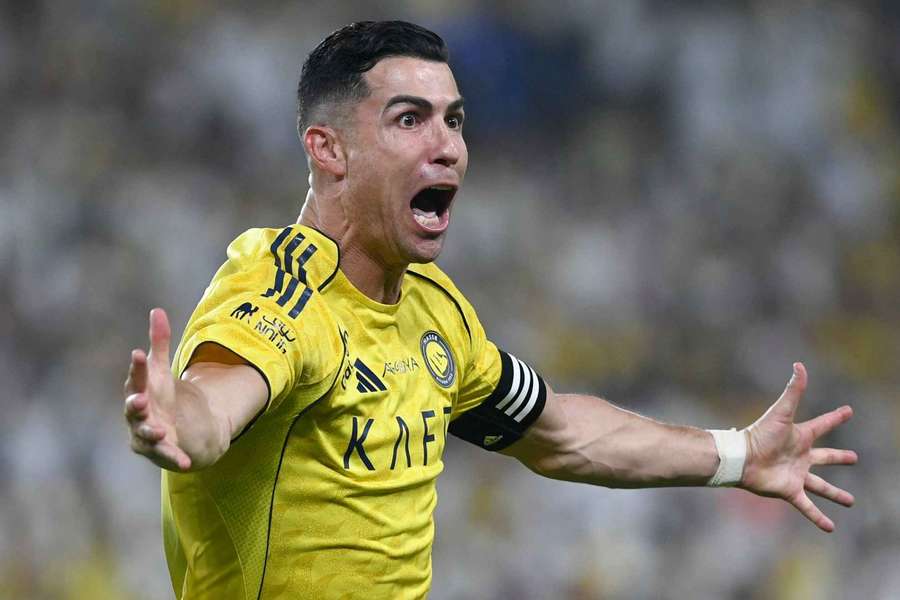 Cristiano Ronaldo abriu o placar em Al-Nassr 2x0 Al-Ahli