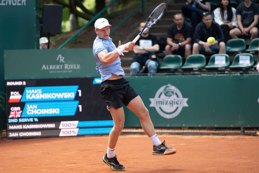 Poznań, 17.06.2026. Polak Maks Kaśnikowski podczas meczu tenisowego Challengera ATP Enea Poznań Open z Brytyjczykiem Janem Choinskim. Poznań, 17.06.2026. Polak Maks Kaśnikowski podczas meczu tenisowego Challengera ATP Enea Poznań Open z Brytyjczykiem Janem Choinskim.