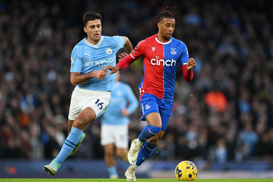 Manchester City empata com Crystal Palace antes da estreia no Mundial