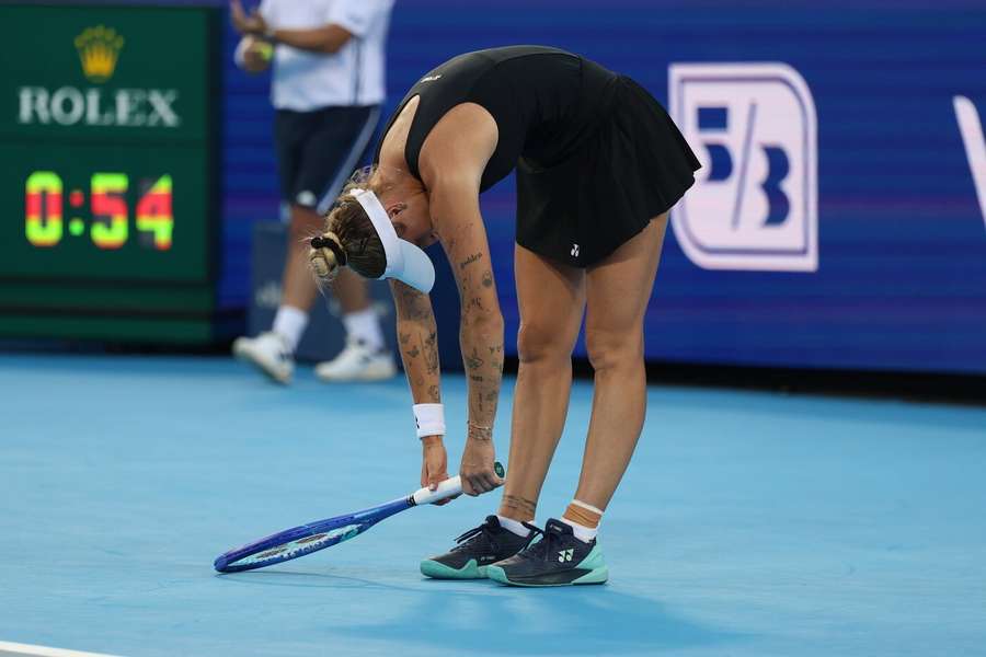 Markéta Vondroušová se dostala do velmi složité situace. Markéta Vondroušová se dostala do velmi složité situace.