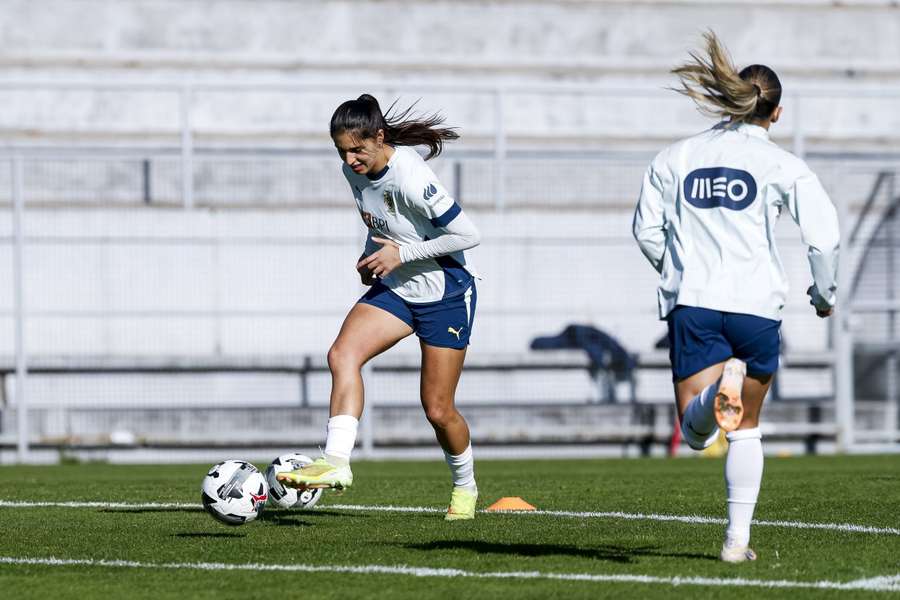 Kika Nazareth lesionou-se contra os Países Baixos Kika Nazareth lesionou-se contra os Países Baixos