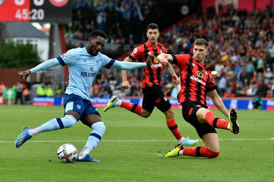 Chris Mepham of Bournemouth blocks the shot at goal by Shandon Baptiste 