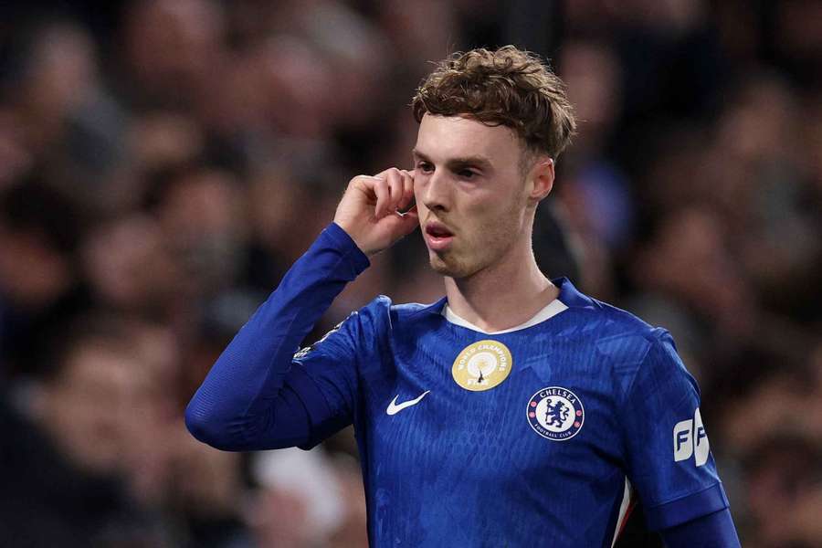 Liam Rosenior laughs off "unrealistic" Palmer Chelsea exit rumours ahead of Napoli clash Liam Rosenior laughs off "unrealistic" Palmer Chelsea exit rumours ahead of Napoli clash