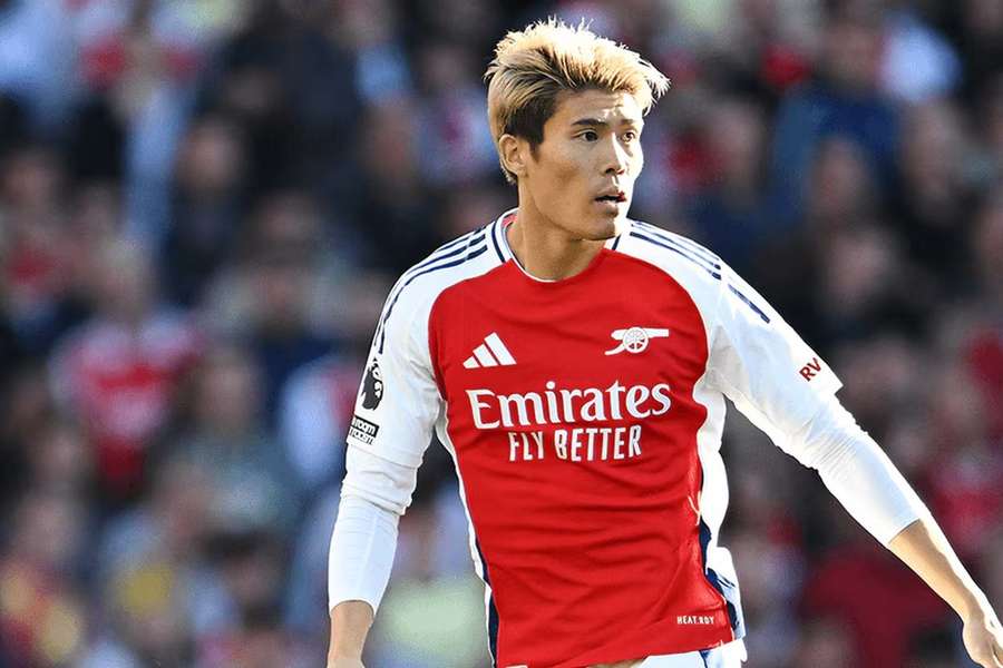 Tomiyasu rescindiu com o Arsenal