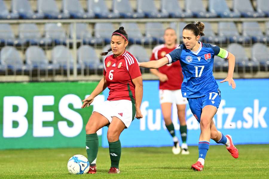 Slovenky na domácej pôde neuspeli. Slovenky na domácej pôde neuspeli.