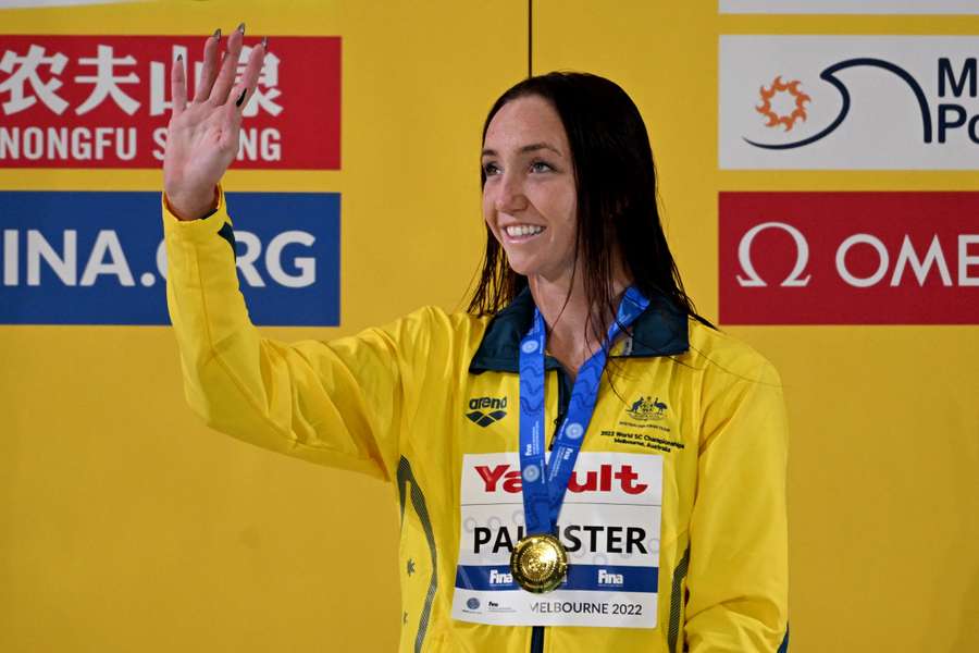Pallister celebrates her 800m freestyle win