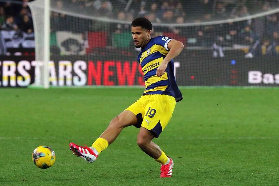 Simon Sohm în acțiune pentru Parma
