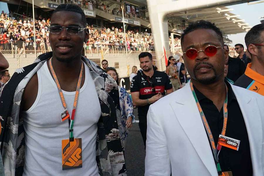 Pogba (l.) und Evra bei einem gemeinsamen Besuch der Formel 1 in Abu Dhabi 2023 Pogba (l.) und Evra bei einem gemeinsamen Besuch der Formel 1 in Abu Dhabi 2023