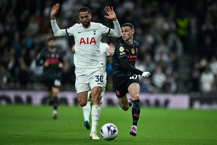 Tottenham e City vão decidir vaga nas oitavas da Copa da Liga