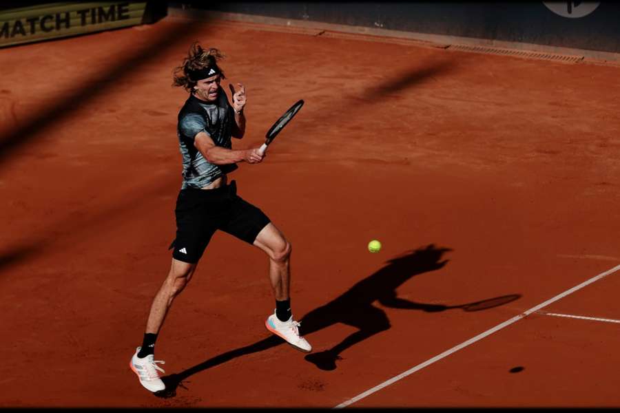 Zverev está nas meias-finais em Rothenbaum