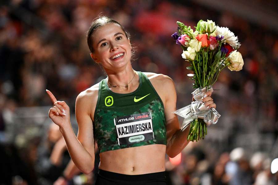 18 WRZEŚNIA: Klaudia Kazimierska z reprezentacji Polski pozuje do zdjęcia po zwycięstwie w biegu na milę podczas ATHLOS London 2026. 18 WRZEŚNIA: Klaudia Kazimierska z reprezentacji Polski pozuje do zdjęcia po zwycięstwie w biegu na milę podczas ATHLOS London 2026.