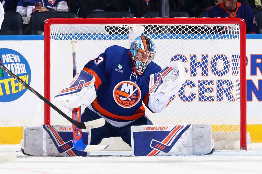 Rittich hrál za Islanders jeden rok. Rittich hrál za Islanders jeden rok.