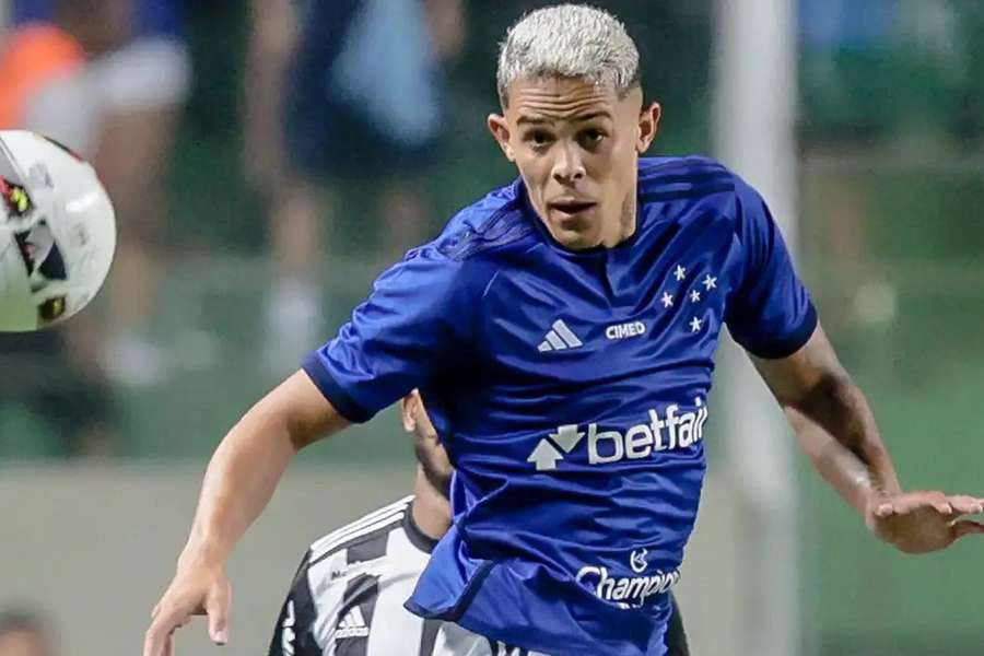 Wallisson chegou em janeiro ao Cruzeiro mas não tem tido espaço