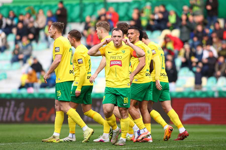 Káčer sa radoval z gólu.