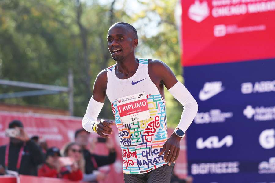 Jacob Kiplimo ha corrido en 57 minutos y 20 segundos Jacob Kiplimo ha corrido en 57 minutos y 20 segundos
