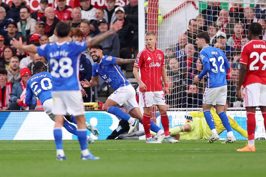 Omar Alderete celebrates after giving Sunderland the lead against Nottingham Forest