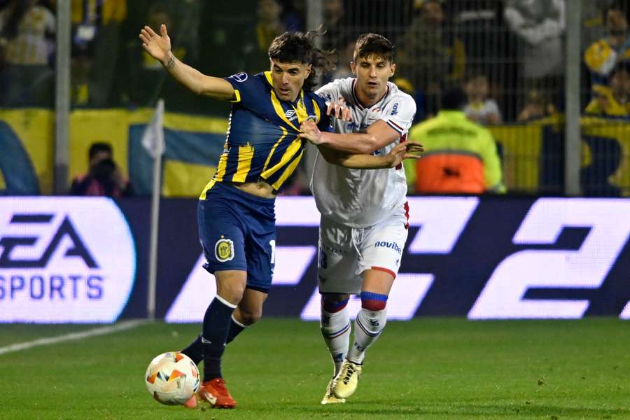 Rosario Central y Fortaleza firman tablas.