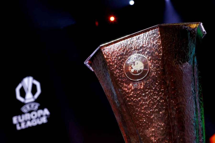Trofej pro vítěze Evropské ligy.