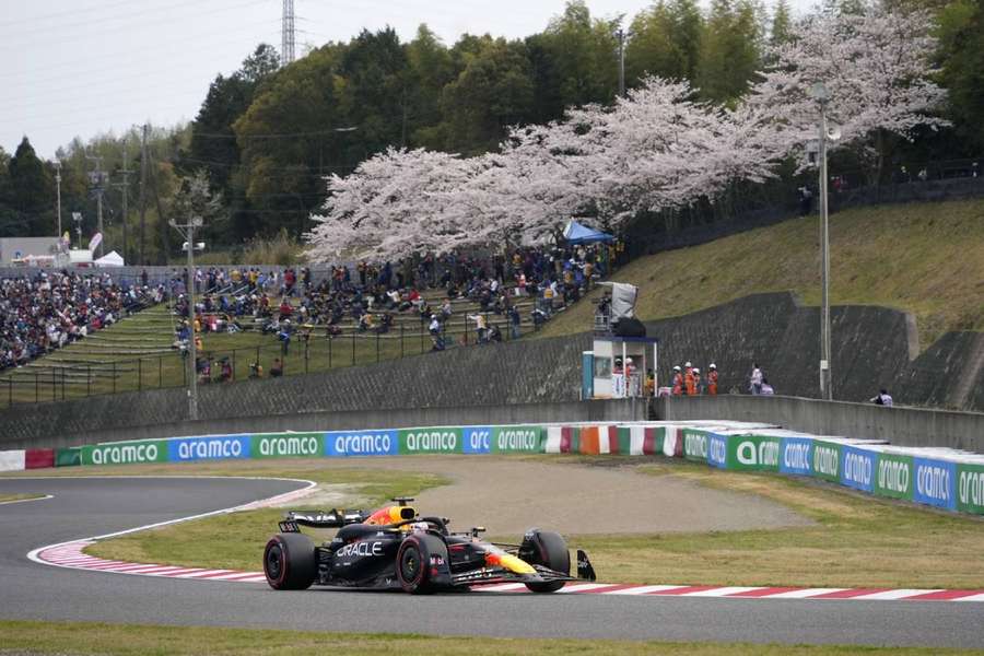 Max Verstappen ovládl kvalifikaci na GP Japonska.