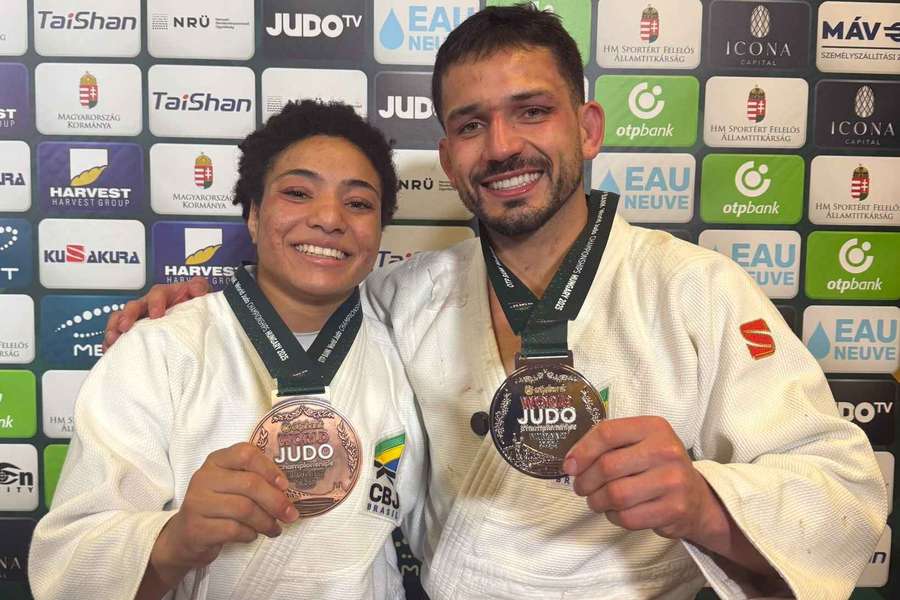 Cargnin (à direita) conseguiu sua segunda medalha em Mundiais