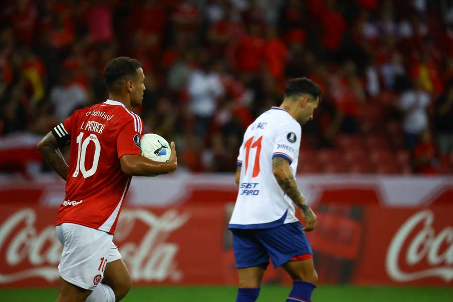 Alan Patrick deu início à reação do Internacional no Beira-Rio