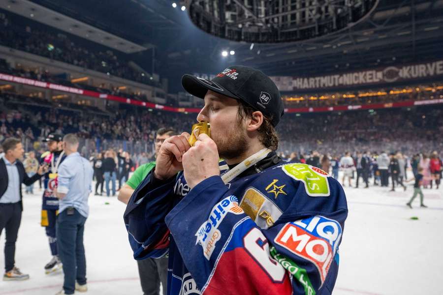 Ty Ronning bleibt in der deutschen Hauptstadt.