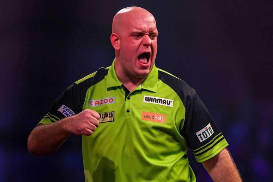 Michael Van Gerwen eased through to Tuesday's final
