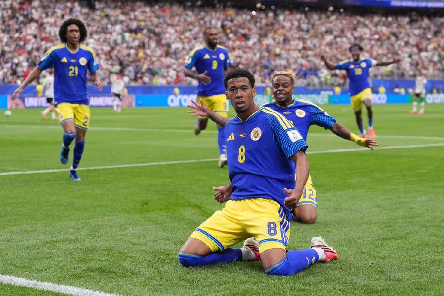 Comenencia celebrates his equalising goal