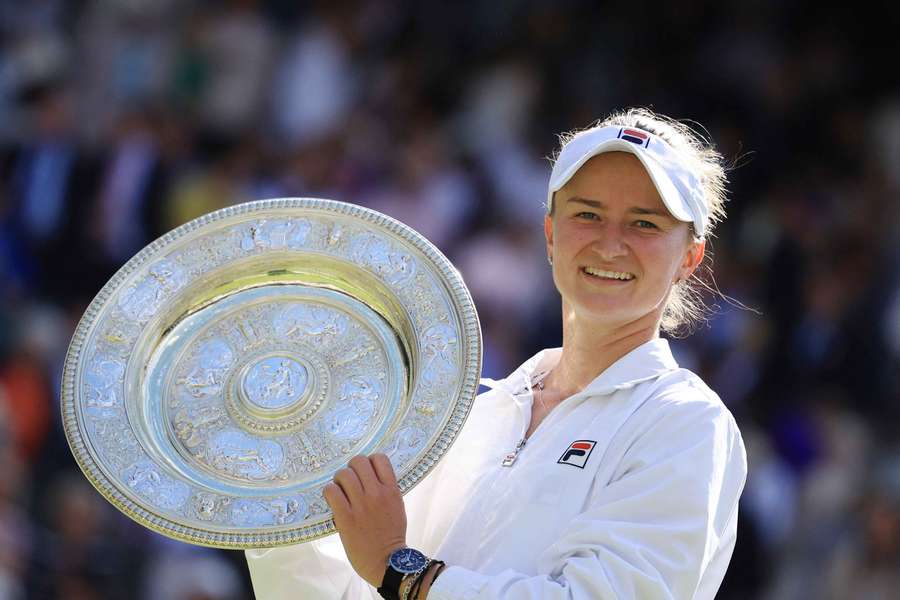 Kdo bude další vítězkou Wimbleodnu po Barboře Krejčíkové?