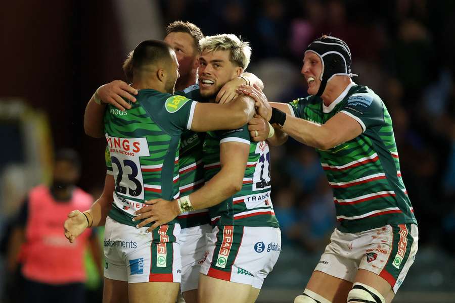 Leicester scored five tries to seal victory against the Sharks