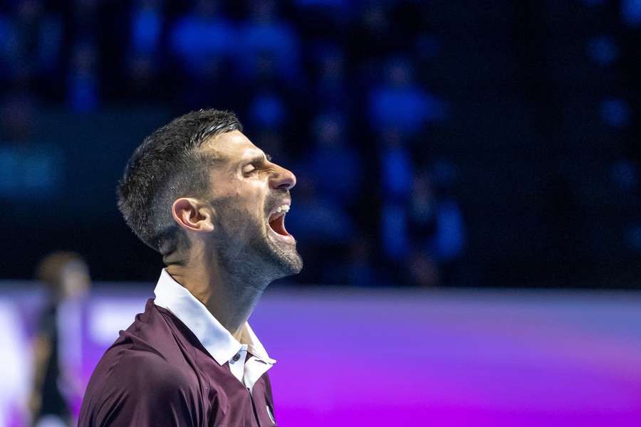 Novak Djokovic s-a calificat miercuri în optimile de finală ale turneului de la Basel Novak Djokovic s-a calificat miercuri în optimile de finală ale turneului de la Basel