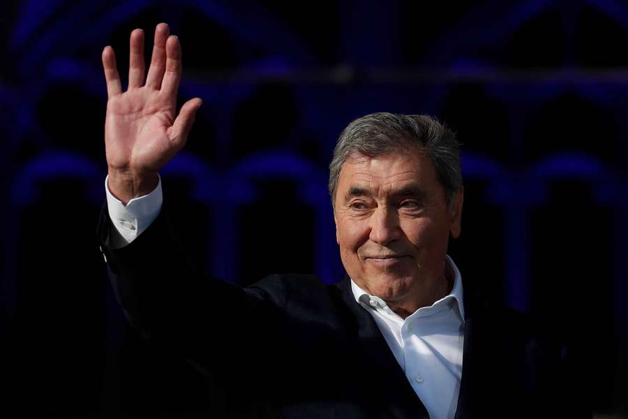 Słynny belgijski kolarz Eddy Merckx dochodzi do siebie po operacji złamanego biodra