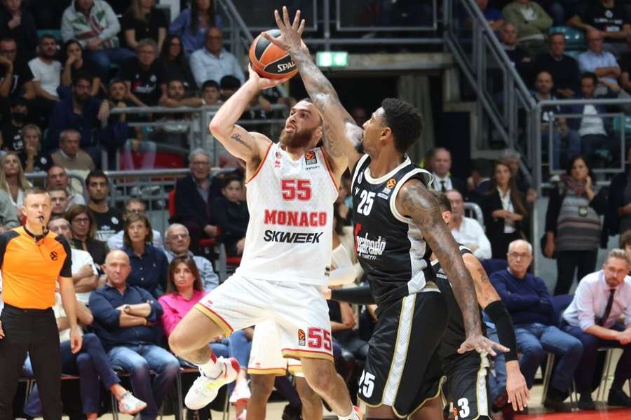 Euroleague roundup: Barcelona defeated at home while James steps up in Italy