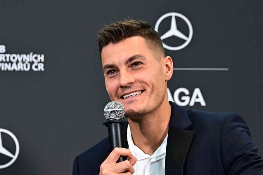 Schick promluvil o reprezentaci při přebírání Zlatého míče ČR. Schick promluvil o reprezentaci při přebírání Zlatého míče ČR.