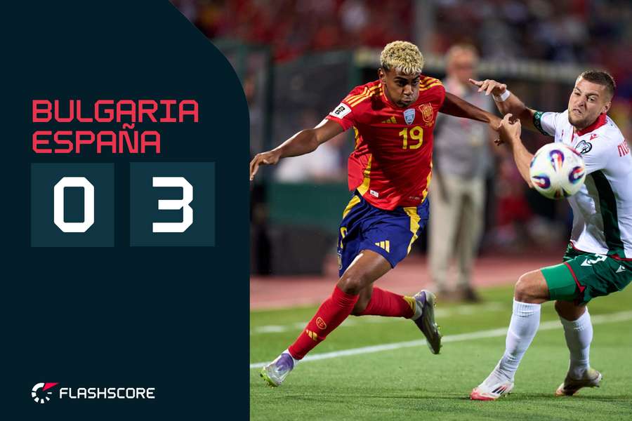 Los jugadores de España celebran un gol