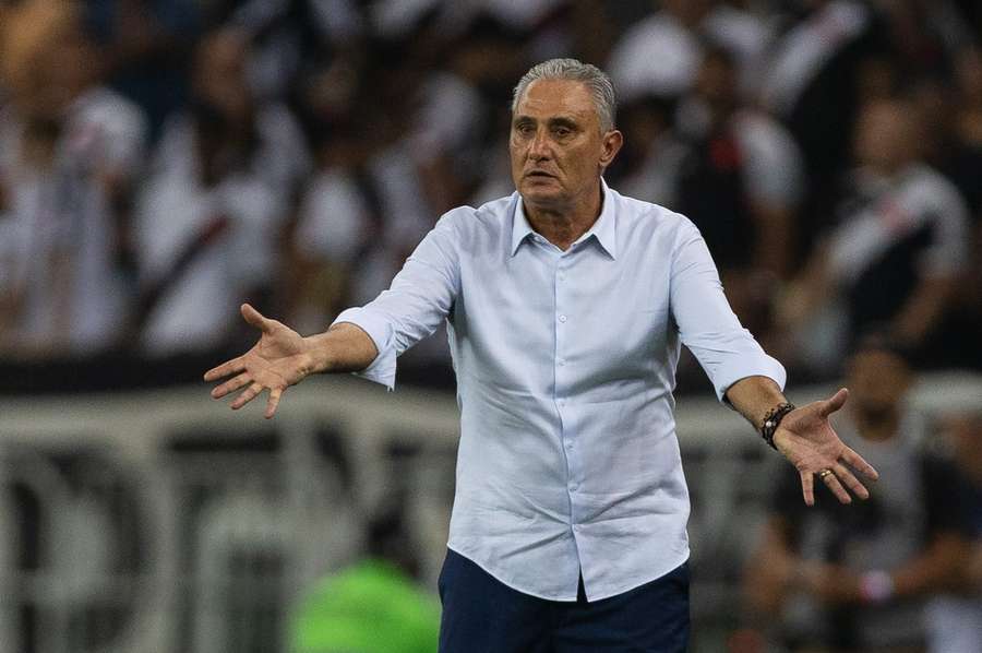 Tite ficou satisfeito, mas não ficou