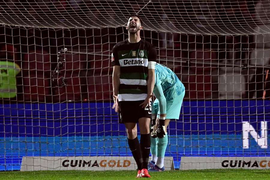 Gonçalo Inácio foi capitão frente ao AVS