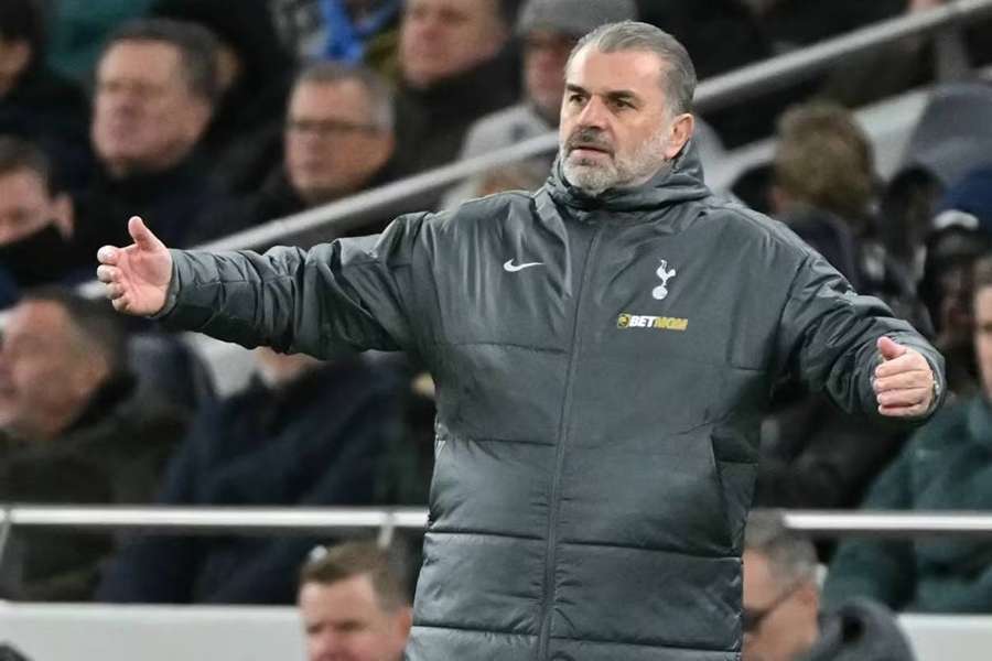 Postecoglou si uvedomuje náročnosť januárového prestupového okna.