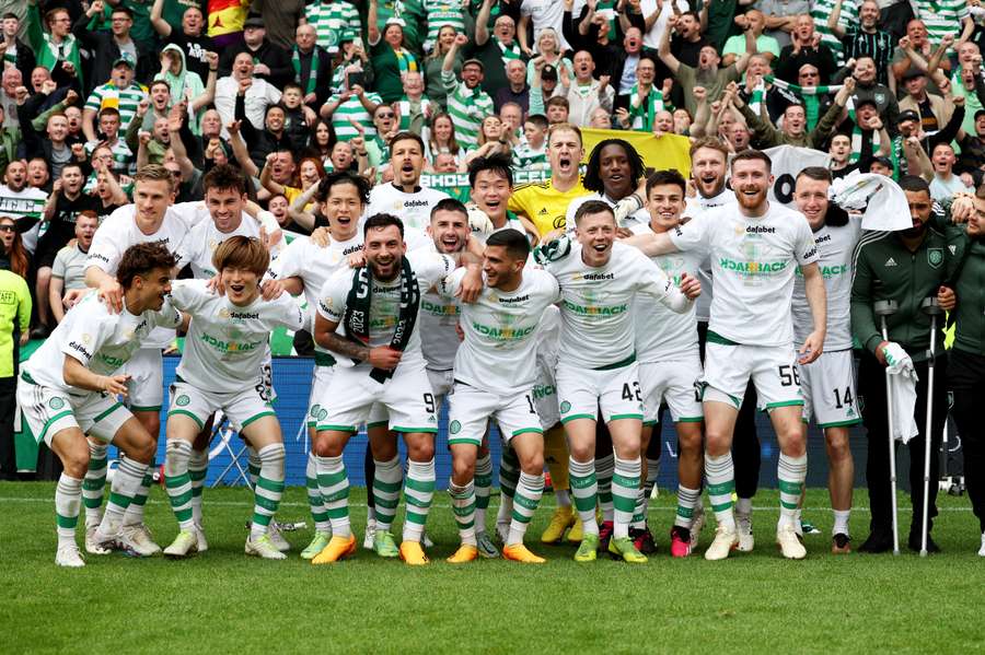 Celtic v neděli oslavil zisk 53. ligového titulu ve skotské Premiership.