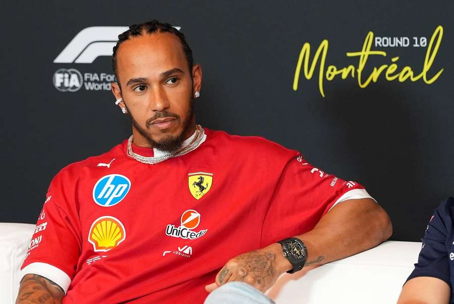 Hamilton rázne vyvrátil fámy.