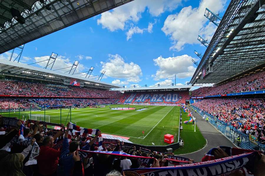 Stadion Wisły Kraków pierwszy raz w historii ma sponsora, Jarosław Królewski znów zapłaci