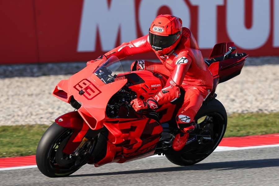 Marquez em ação nos testes de Barcelona