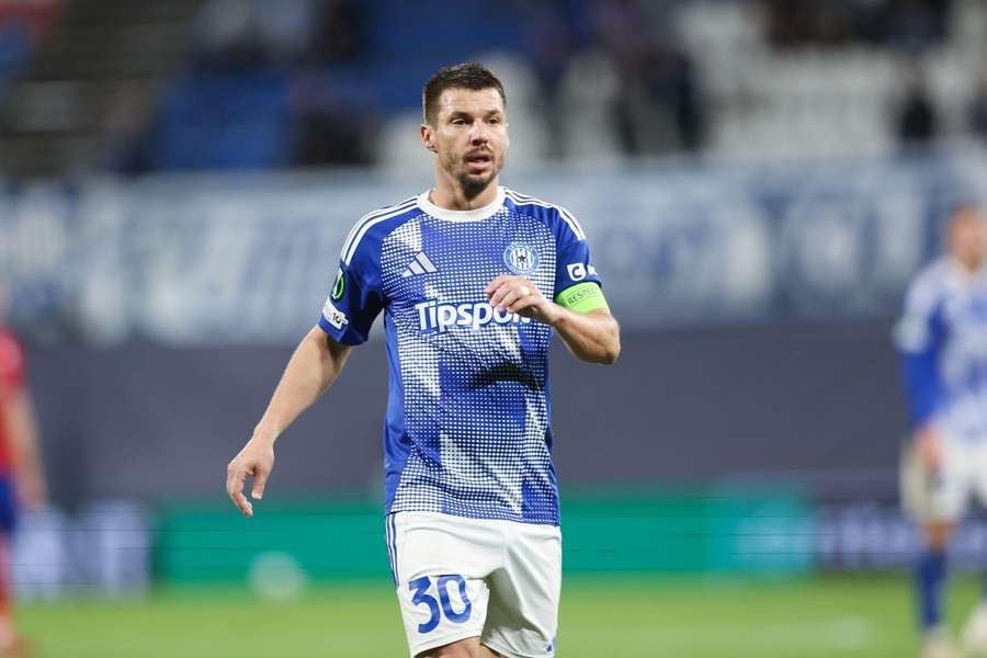 Jan Navrátil se se Sigmou chystá na zápas proti Lechu. Jan Navrátil se se Sigmou chystá na zápas proti Lechu.