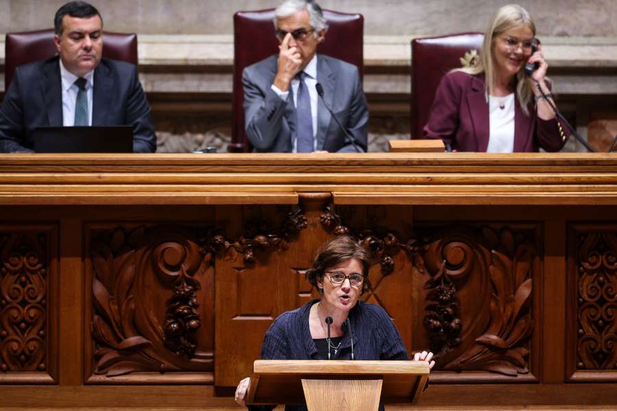 José Pedro Aguiar-Branco presidente a uma sessão da Assembleia da República José Pedro Aguiar-Branco presidente a uma sessão da Assembleia da República