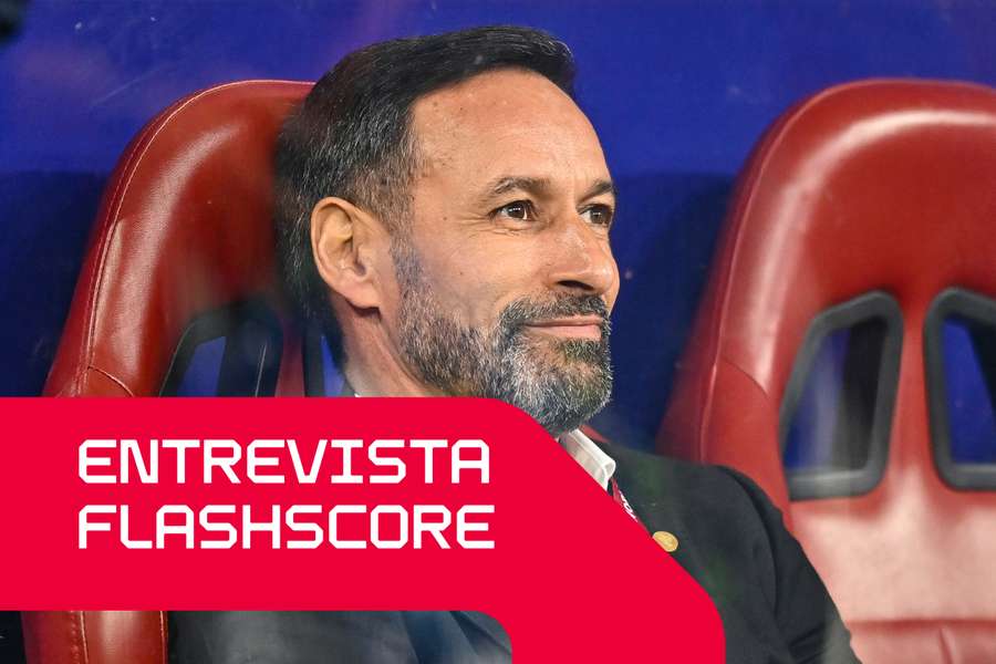 Bino Maçães levou os sub-17 de Portugal à conquista do Campeonato Europeu e Campeonato do Mundo Bino Maçães levou os sub-17 de Portugal à conquista do Campeonato Europeu e Campeonato do Mundo