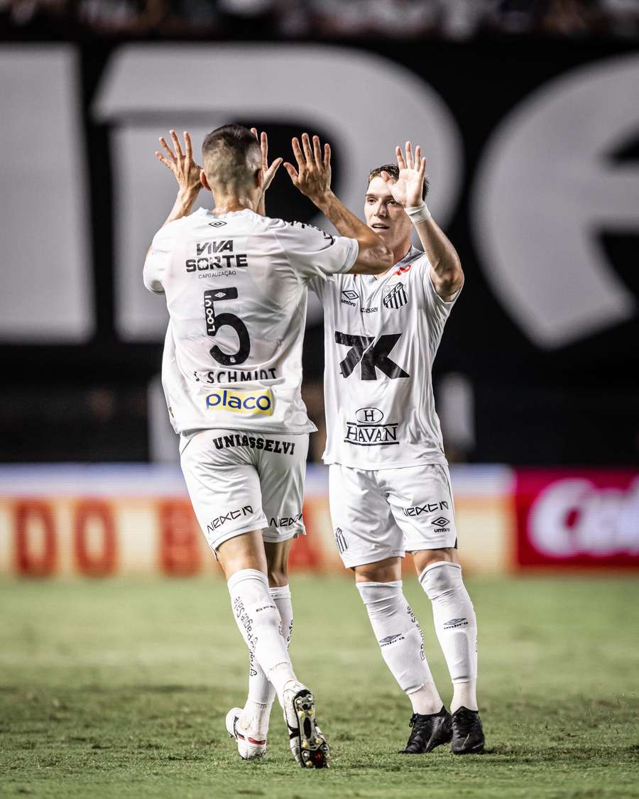 Rollheiser abriu o placar em Santos 1x1 CRB