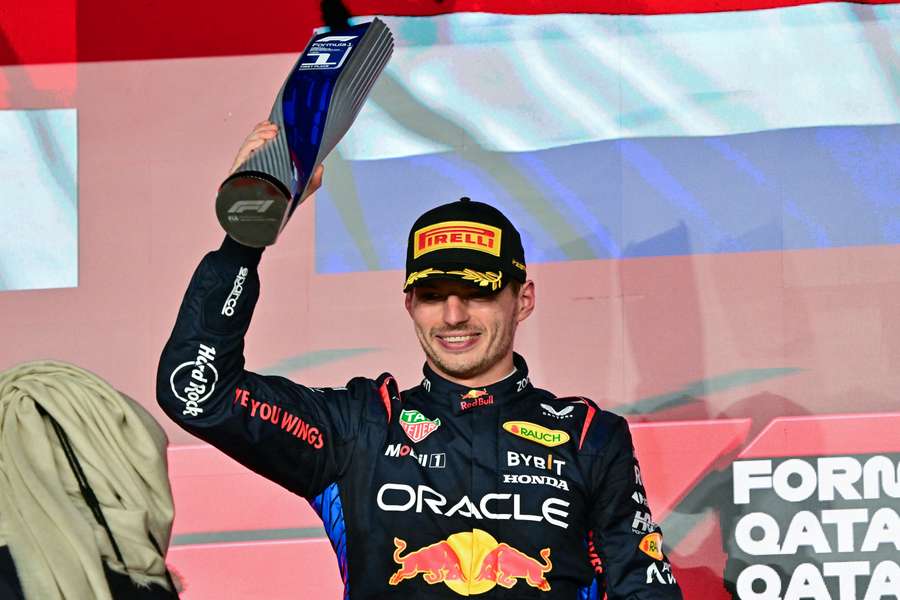 Max Verstappen celebra vitória no Catar