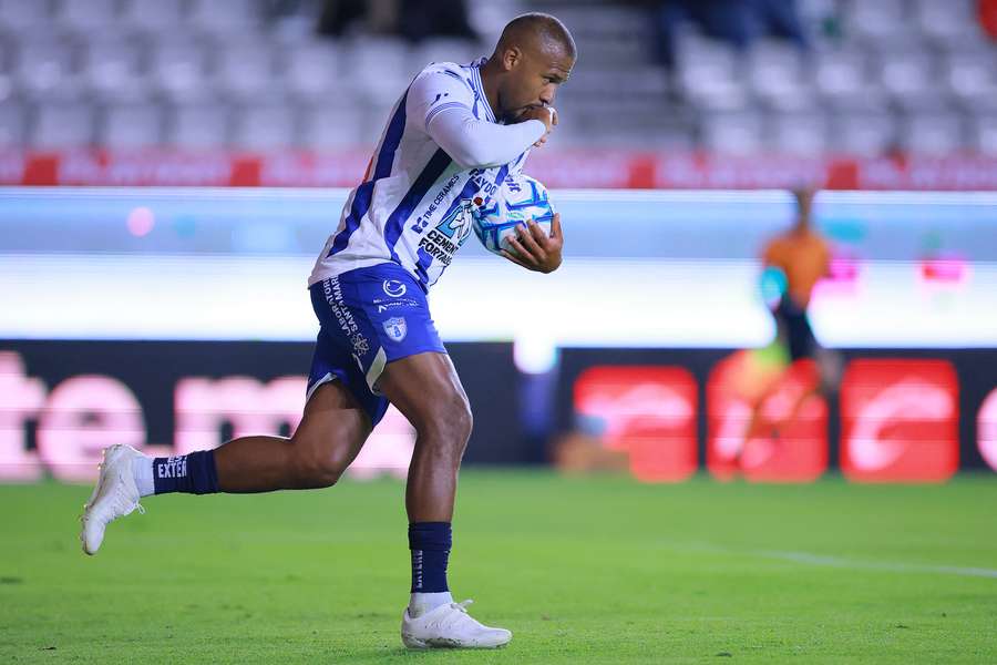 Doblete de Rondón en la derrota contra el Puebla Doblete de Rondón en la derrota contra el Puebla